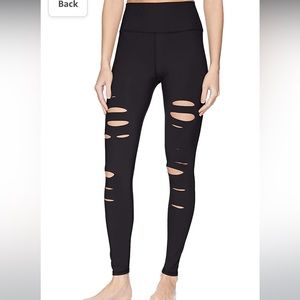 EUC Alo Ripped Warrior leggings